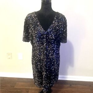 Alex Marie Black V-Neck Sequin Dress